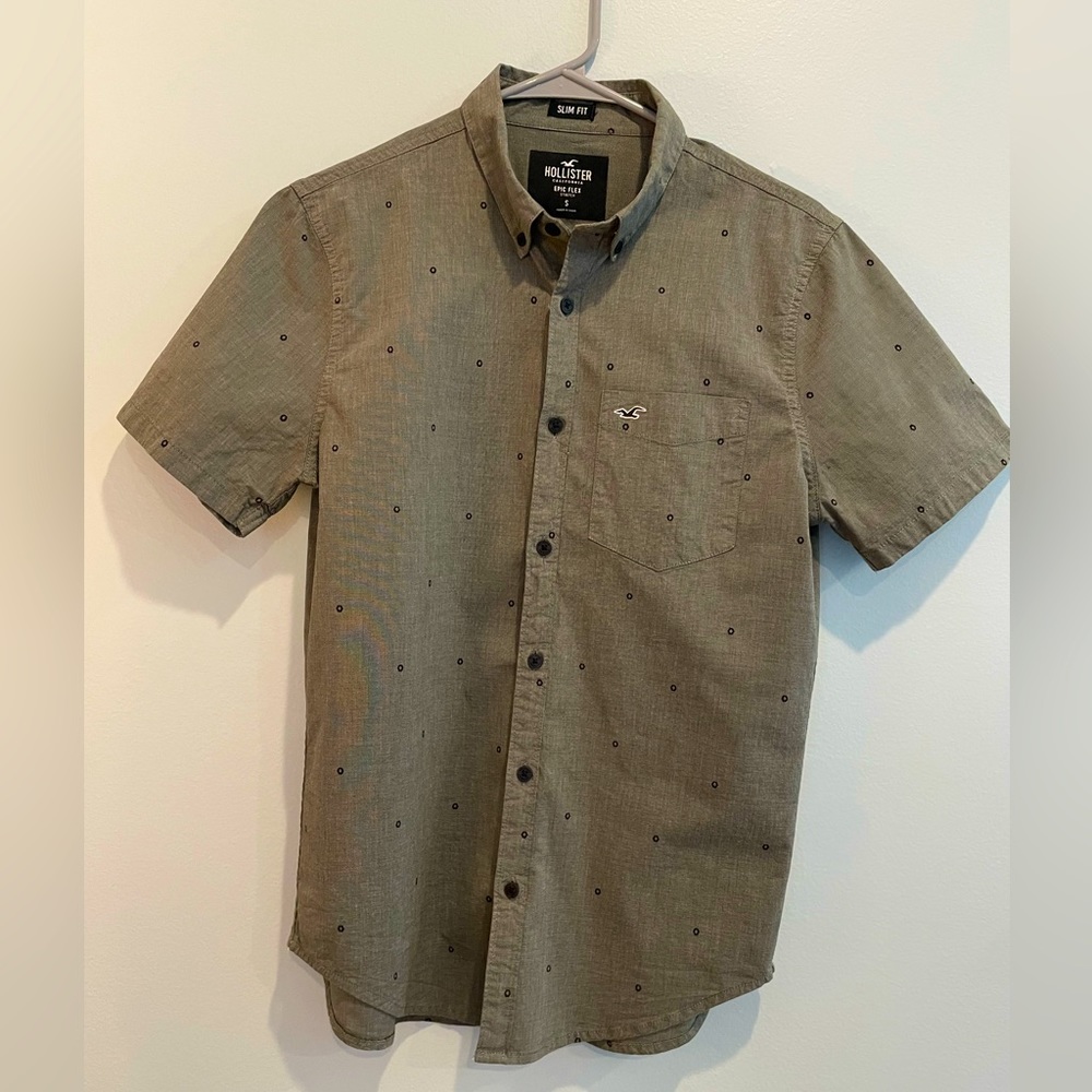 Hollister Men’s Epic Flex Buttondown, Small